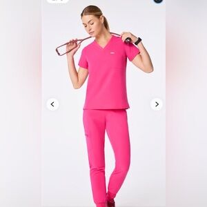 FIGS Women’s Hot Pink Top/Jogger Scrub Set | Size XXS